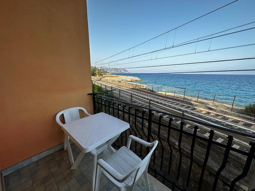 La Via Sul Mare Apartman Bordighera Kültér fotó