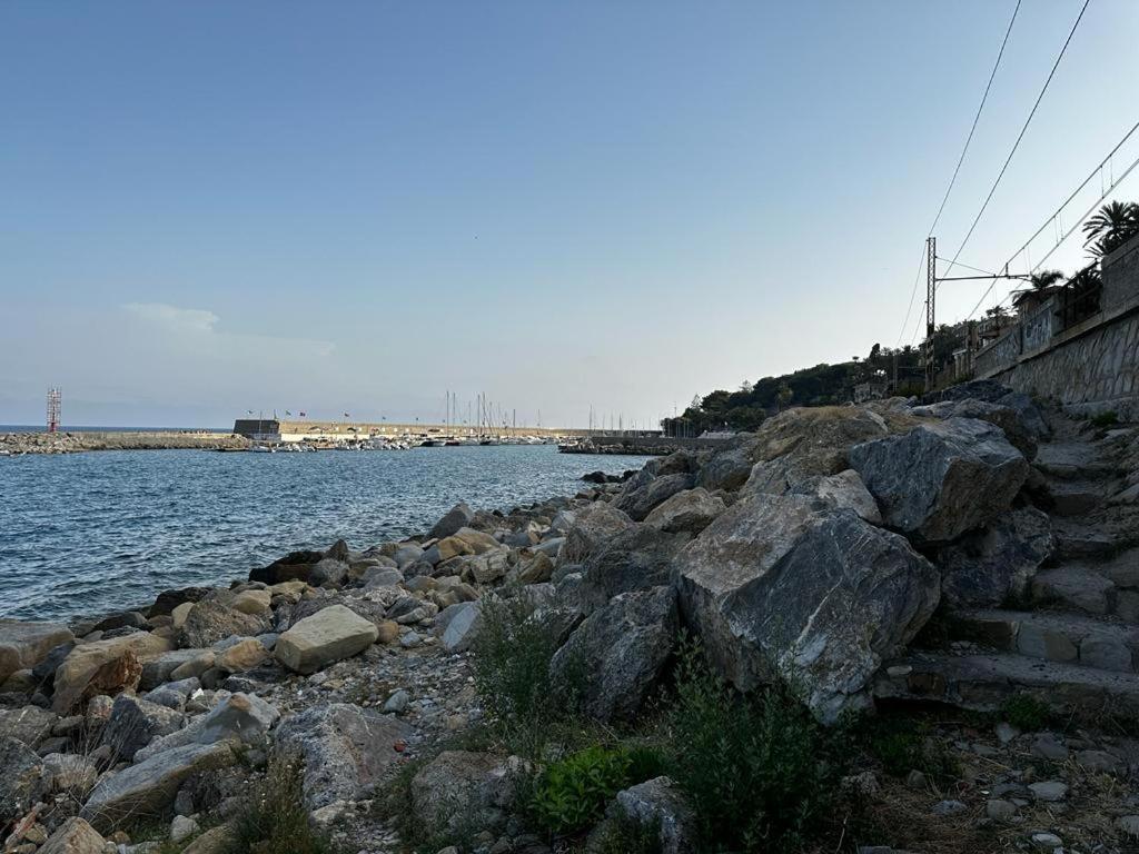 La Via Sul Mare Apartman Bordighera Kültér fotó